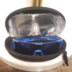 Blue polarized sports sunglasses